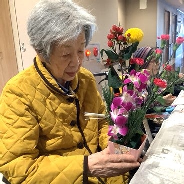 彩り豊かに！～月1度のフラワーアレンジメント～