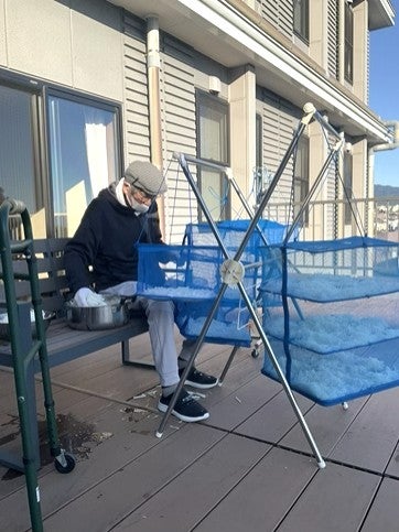 びっくり仰天！～特大の大根で切り干し大根作り～